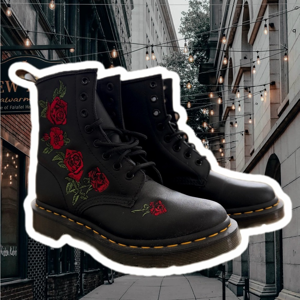 1460 VONDA FLORAL EMBROIDERED LEATHER LACE UP BOOTS